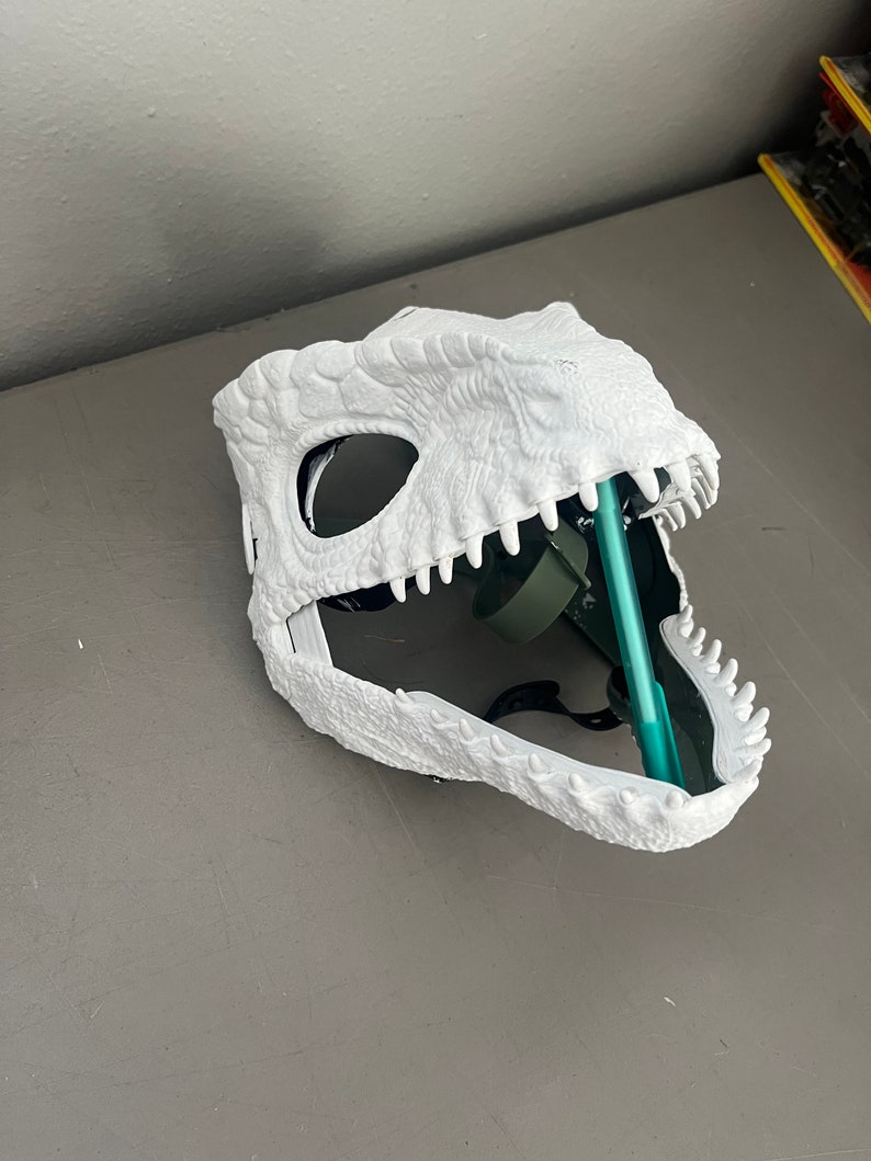 Kiddo Do It Your Self White Base Painted Giganotosaurus Raptor Dinosaur Mask for kids, Dino Cosplay Or Starter Furrie Costume image 3