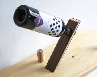 Houten flessenhouder voor wijn, balansweergave