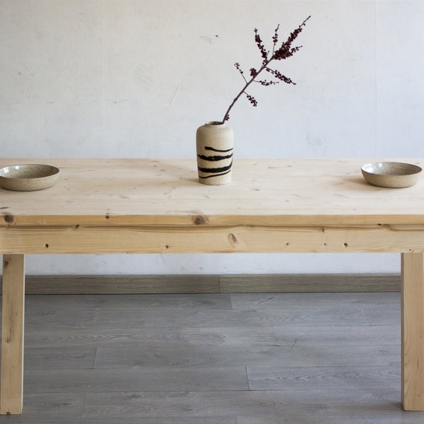 Table à manger minimaliste en bois massif pour 6 personnes
