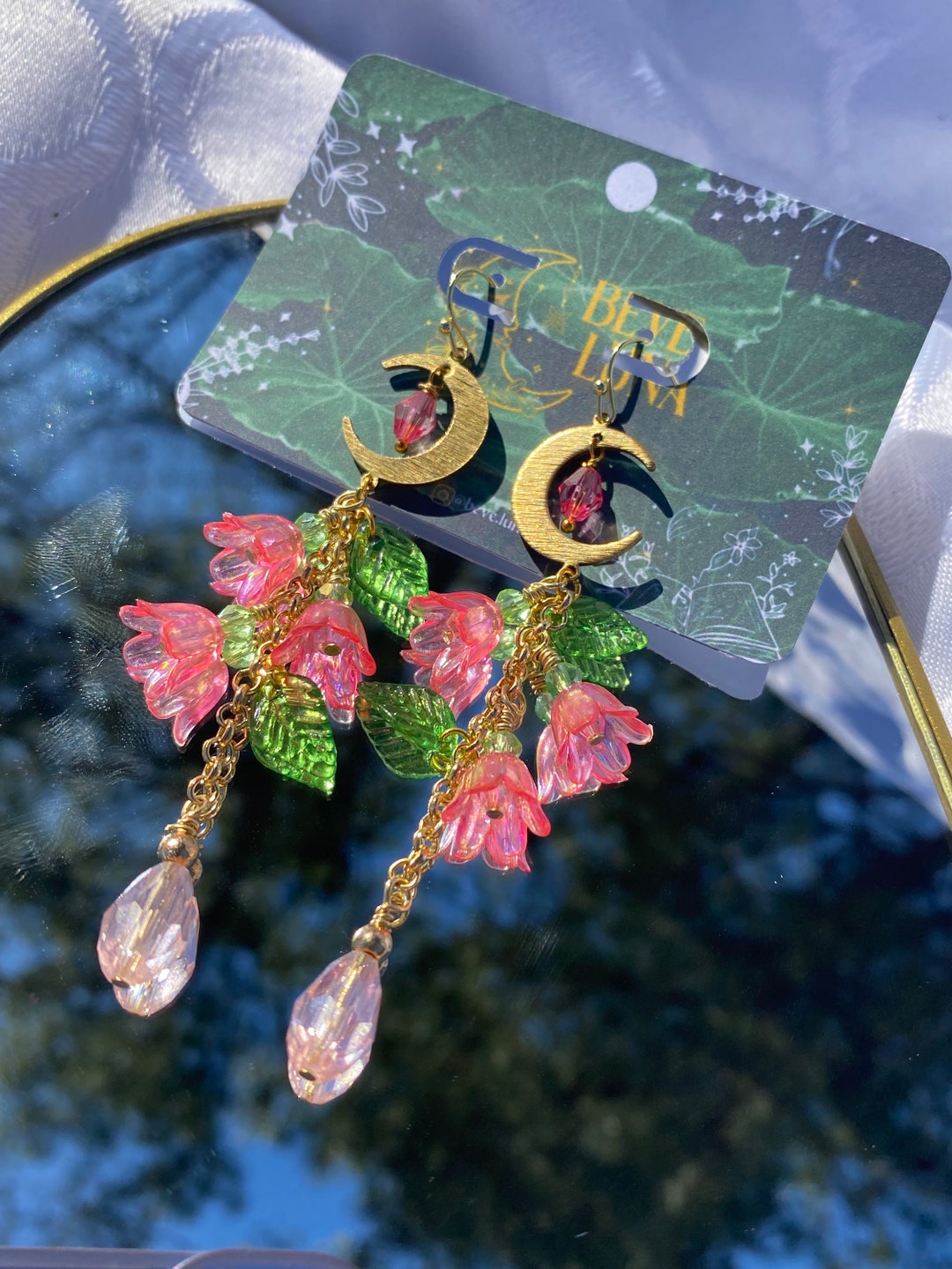 Sara & Flora Moon Piece Earring main image 1
