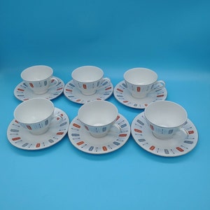 Vintage Serving for 6 Teacup & Saucer Set, In Like New Condition