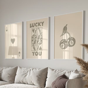 Trendy retro muurkunst set poster Lucky You, trendy esthetische print, Queen of Hearts muurkunst, Ace Card print, trendy Queen funky poster grijs