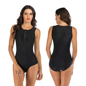 Women Rashguard: Black Sleeveless