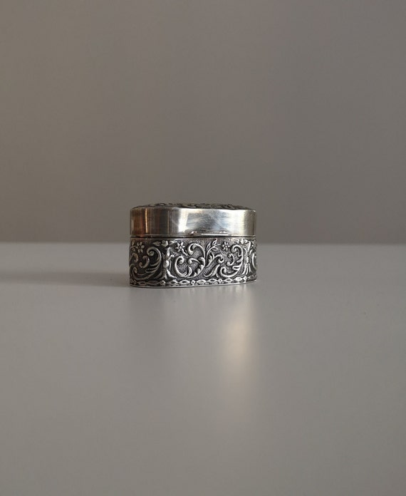 Vintage beautiful silver ring box - image 5