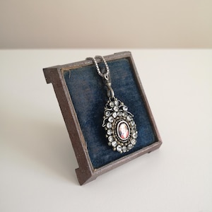 Vintage wooden and velvet ring display stand