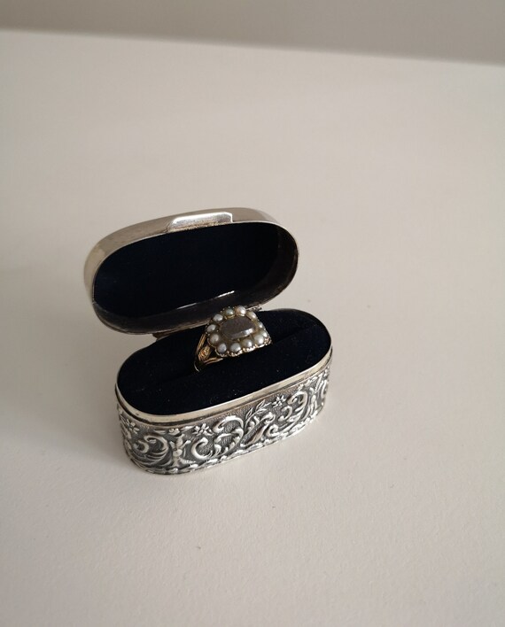 Vintage beautiful silver ring box - image 2