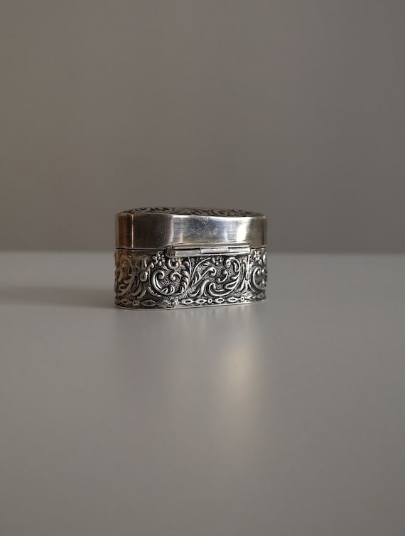 Vintage beautiful silver ring box - image 7