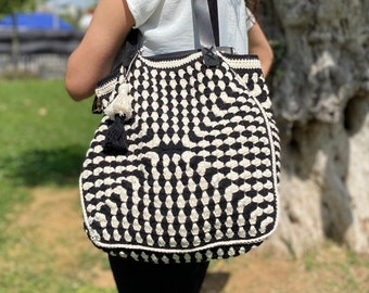 Sac au Crochet noir et blanc, sac Boho, sac vintage, sac pour femme, cadeau pour elle, grand sac fourre-tout au Crochet, sac noir, sac à bandoulière, sac Hobo