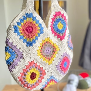 Häkeln Tasche, Oma quadratische Tasche, häkeln Geldbörse, häkeln Einkaufstasche, Retro Tasche, Hippie Tasche, Geschenk für sie, Boho Tasche, Vintage-Stil, Tasche für Frauen