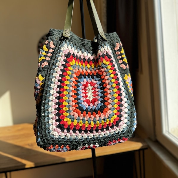 Bolso cuadrado de abuela de ganchillo, regalo para mamá, bolso grande de girasol, bolso de mano afgano, regalo para ella, bolso de mujer, bolso de hombro tote de ganchillo