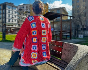 Cárdigan cuadrado de la abuela de ganchillo, regalo del día de las madres, suéter de ganchillo, cárdigan boho, abrigo de mujer, cárdigan de punto grueso, cárdigan de patrón afgano