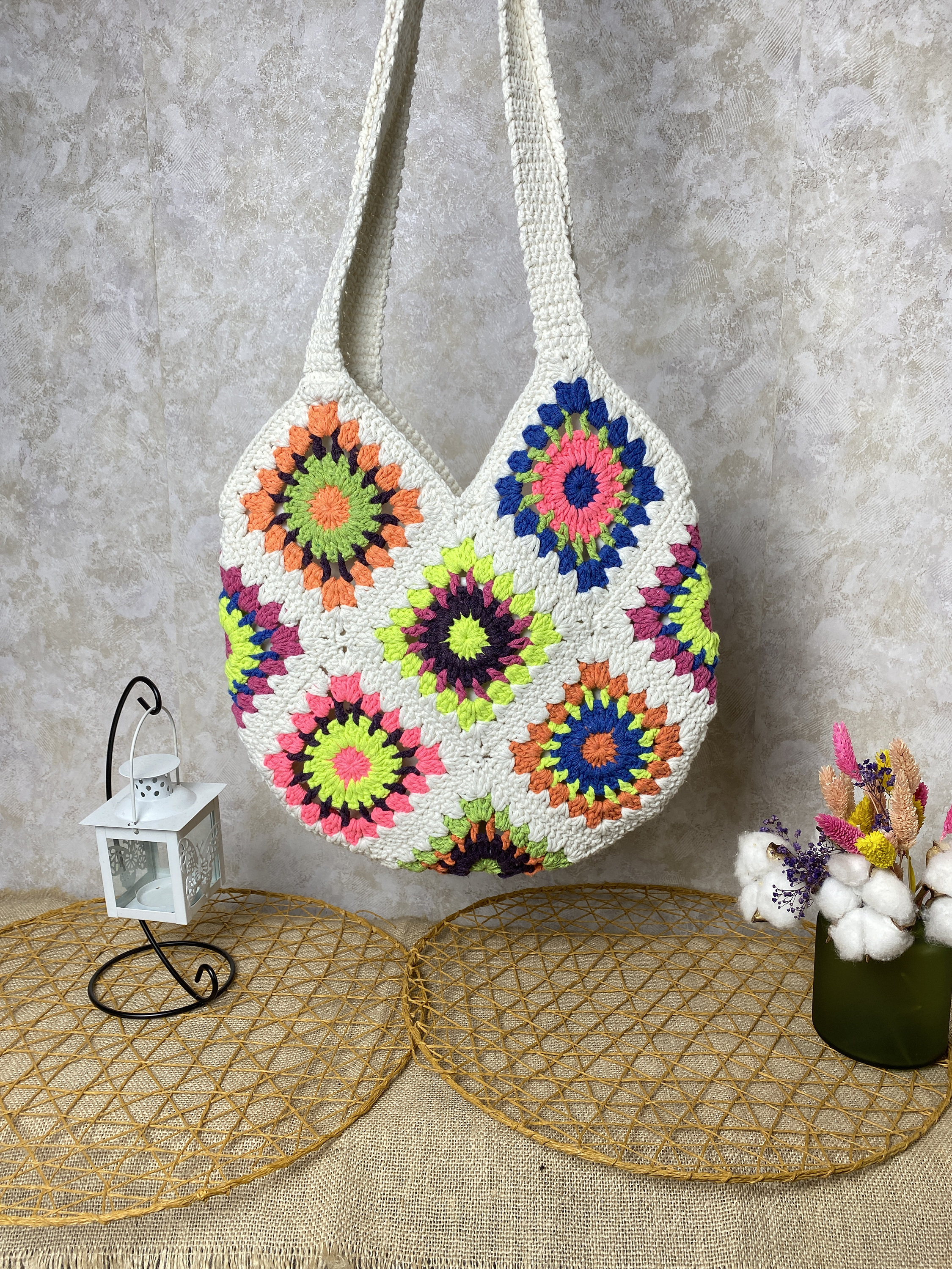 32 Boho Bag Crochet Patterns for Fringe, Florals, and Everyday Texture 21 Crochet Granny Square Bag