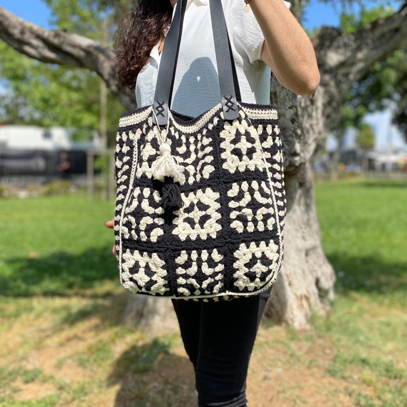 Black and White Crochet Bag, Boho Bag, Vintage Bag, Bag for Woman, Gift For Her, Large CrochetTote Bag, Black Bag, Shoulder Bag, Hobo Bag image 1