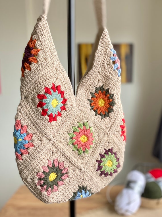 Granny Square Tote Bag · Hopelessly Devoted Crochet