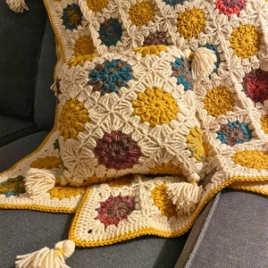 Crochet Blanket, Granny Square Bedspread Throw, Afghan Motifs Blanket, Tv Blanket,Boho Style Blanket, Vintage Blanket, Home Fashion Blanket image 6