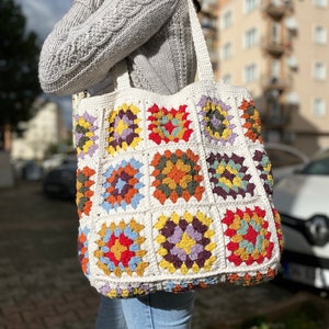 Sac carré grand-mère, sac au crochet, sac à main au crochet, sac fourre-tout au crochet, sac rétro, sac hippie, cadeau pour elle, sac bohème, style vintage, sac pour femme image 10