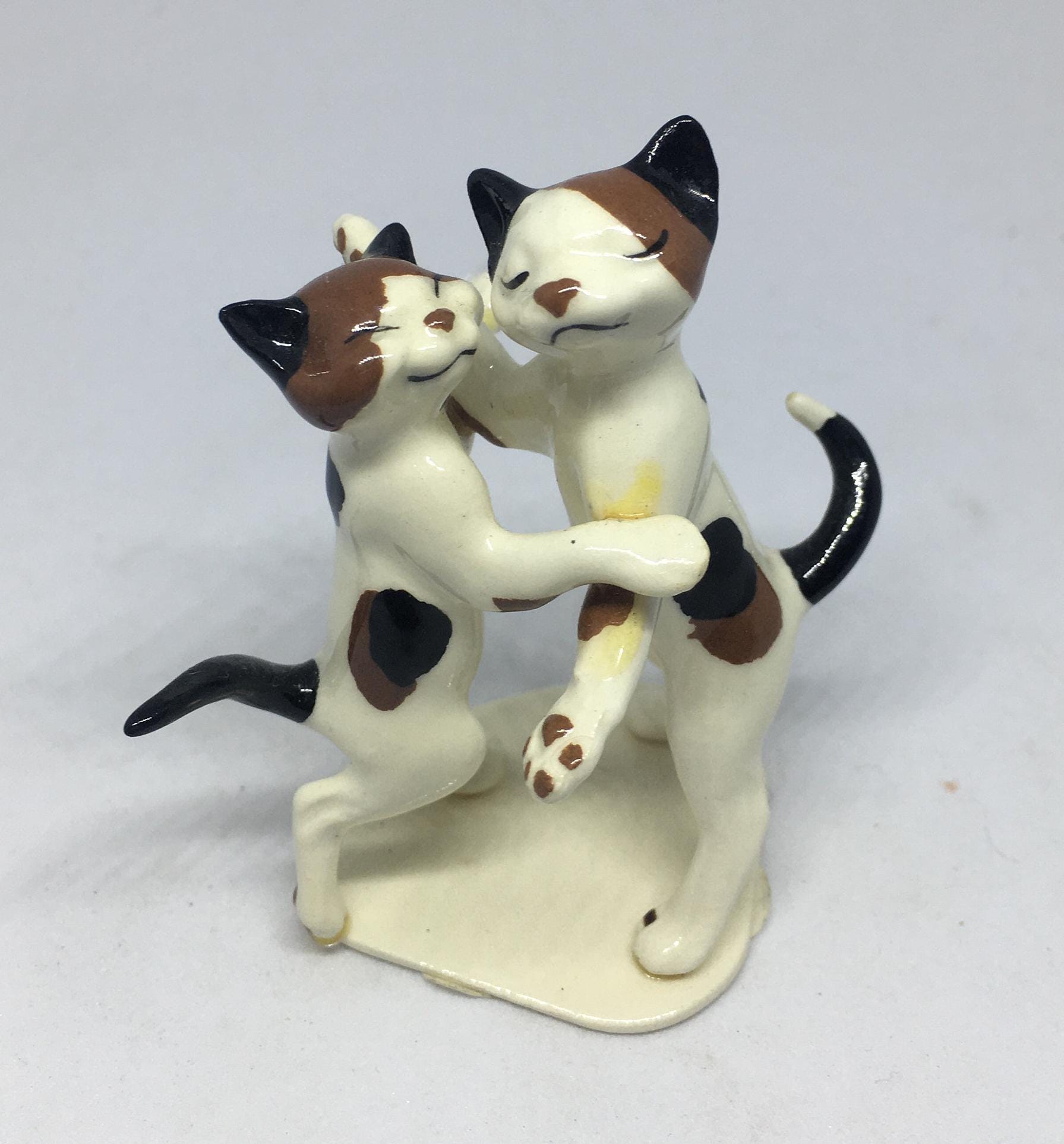 Hagen-renaker Dancing Cats Figurine. Rare Pair With Original Base