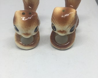 Quirky vintage squirrel salt and pepper shakers.