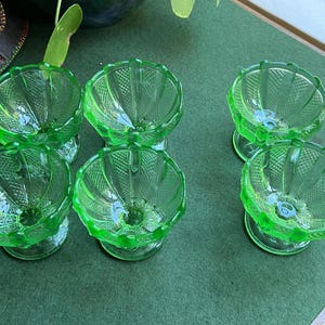 Ice cream dessert bowls Depression glass sundae bowls. Set of 2 green glass ice cream bowls. Vintage stretch glass serving bowls Only 2 left