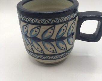 Mexican Studio pottery mug. Hand painted Blue and white leaf design coffee cup. Hot chocolate hand thrown mug Signed Servin Mexico 8b