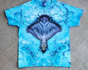 Large Sting Ray Tie Dye Shirt, Blue and Green Tie Dye, Tie Dye TShirt, Hippie Tie Dye,  Boho, Festival Garb, Tie Dye Clothing, Manta Ray