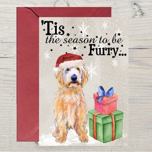 Carte de Noël Labradoodle Dog A6 (4"x 6 ») (vierge à l’intérieur) par Starprint Gifts and Designs. Beaucoup d’espace pour votre propre message à l’intérieur.