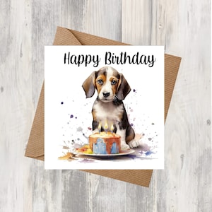 Starprint Gifts and Designs のアメリカン フォックスハウンド ドッグ 6"x 6" バースデー カード。内側に独自のメッセージを書き込むスペースがあります。パーソナライズできます。
