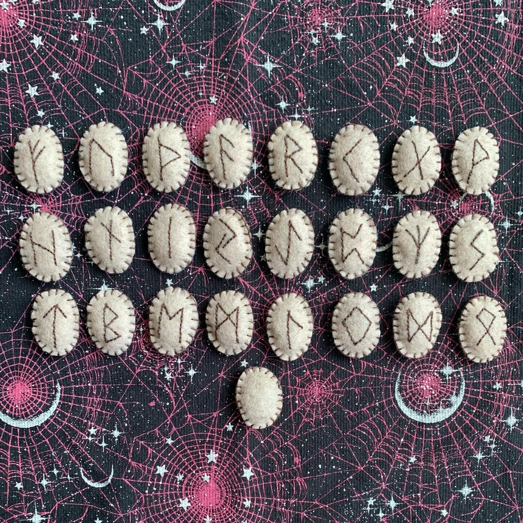 Hand-embroidered Felt Rune Set With Mugwort, Divination, Old Norse - Etsy