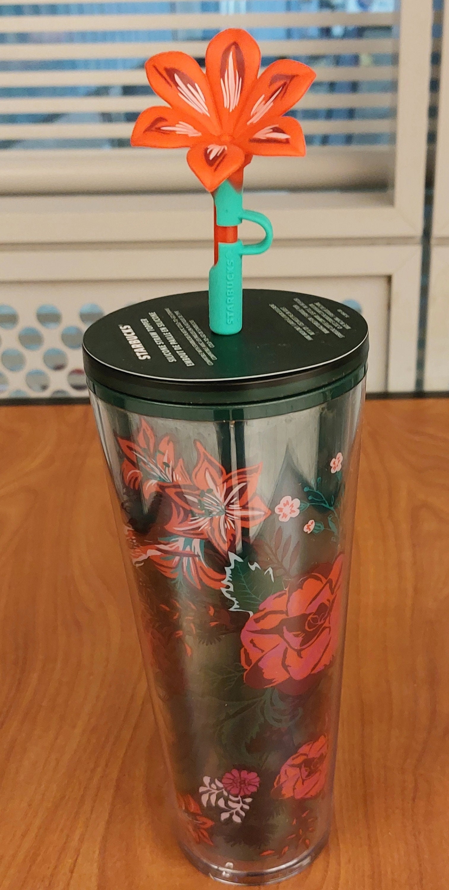 Starbucks Holiday 2022 Poinsettia Venti Tumbler + Flower Straw Topper NEW!