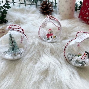 Personalised Snow Globe Glitter Photograph Frame, Family, New Baby, 2022  Photo Memories Christmas Gift, Newborn Gift, Grandparent Gift 