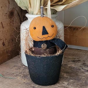 Décoration d&#39;Halloween primitive Jack O Lantern | Décor de plateau à plusieurs niveaux | Décorations d&#39;automne | Bonhomme citrouille primitif | Pays | Ferme