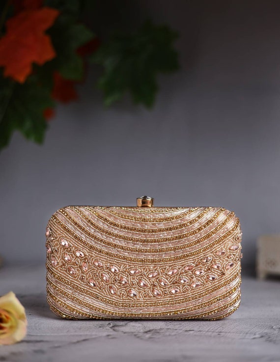 2020 Women Evening Bags Exquisite Leather Handbag Metal Hollow Designer  Wedding Party Clutch Purse - China Bags and Women price | Made-in-China.com