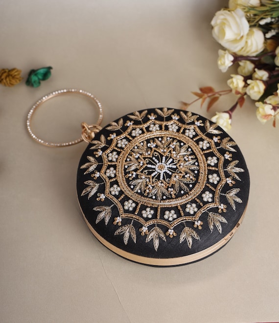 Round clutch best sale purse