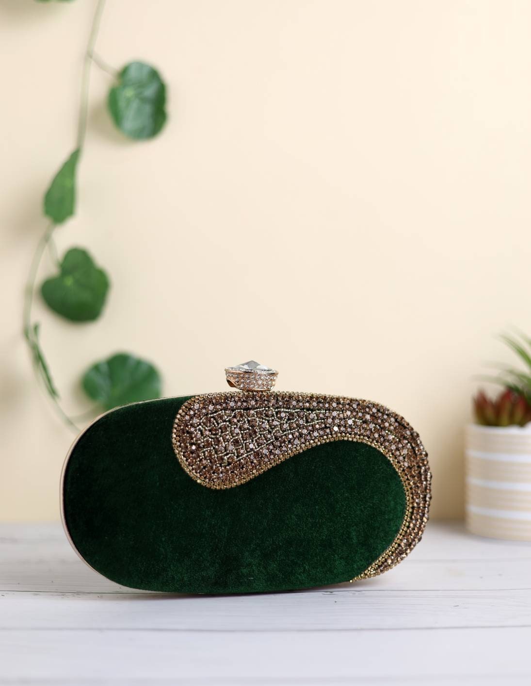 Velvet Emerald Green Clutch Purse Bag Embroidered With Faux 