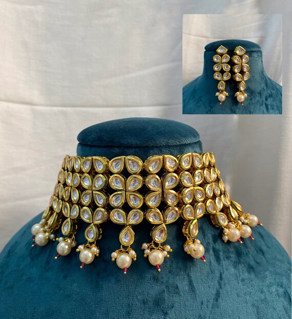 White Kundan Choker Jewellery Set 