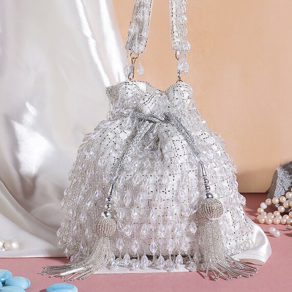 Latest Bridal Purses To Match Your Wedding Outfits