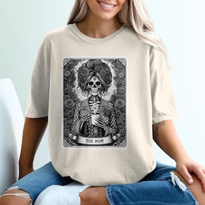 Camiseta Dia dos Mortos, Camiseta com Esqueleto Floral, Camiseta Engraçada Dia das Mães, Camiseta Gótica com Cartas de Tarô, Estampada Frente ou Costas