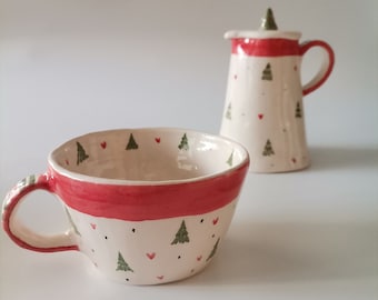 Hand-Shaped Ceramic Pine Tree Jug and Oversized Mug Set: A Magical Fusion of Art and Seasonal Delight!