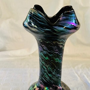 Beautiful Rindskopf Bohemian Art Nouveau Striated iridescent Glass Vase