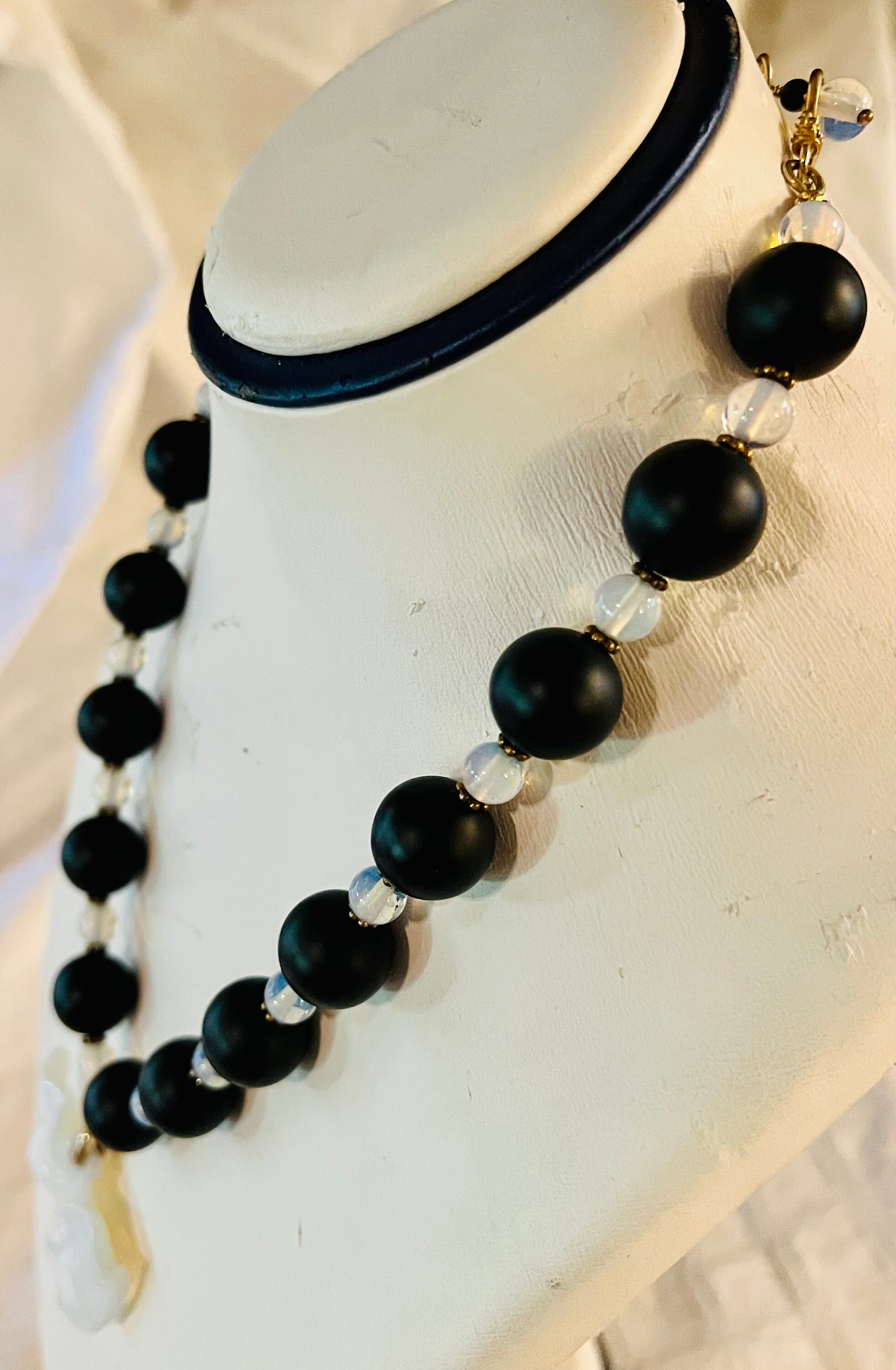 Collier Vintage Noir Et Argenté, Perles Et Paillettes, Style Art Déco (Philippines)