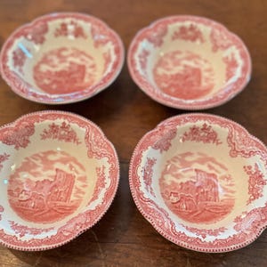 Set 4 Vintage Johnson Bros Red White Transferware English Scenery Porcelain Soup/ Cereal Bowls