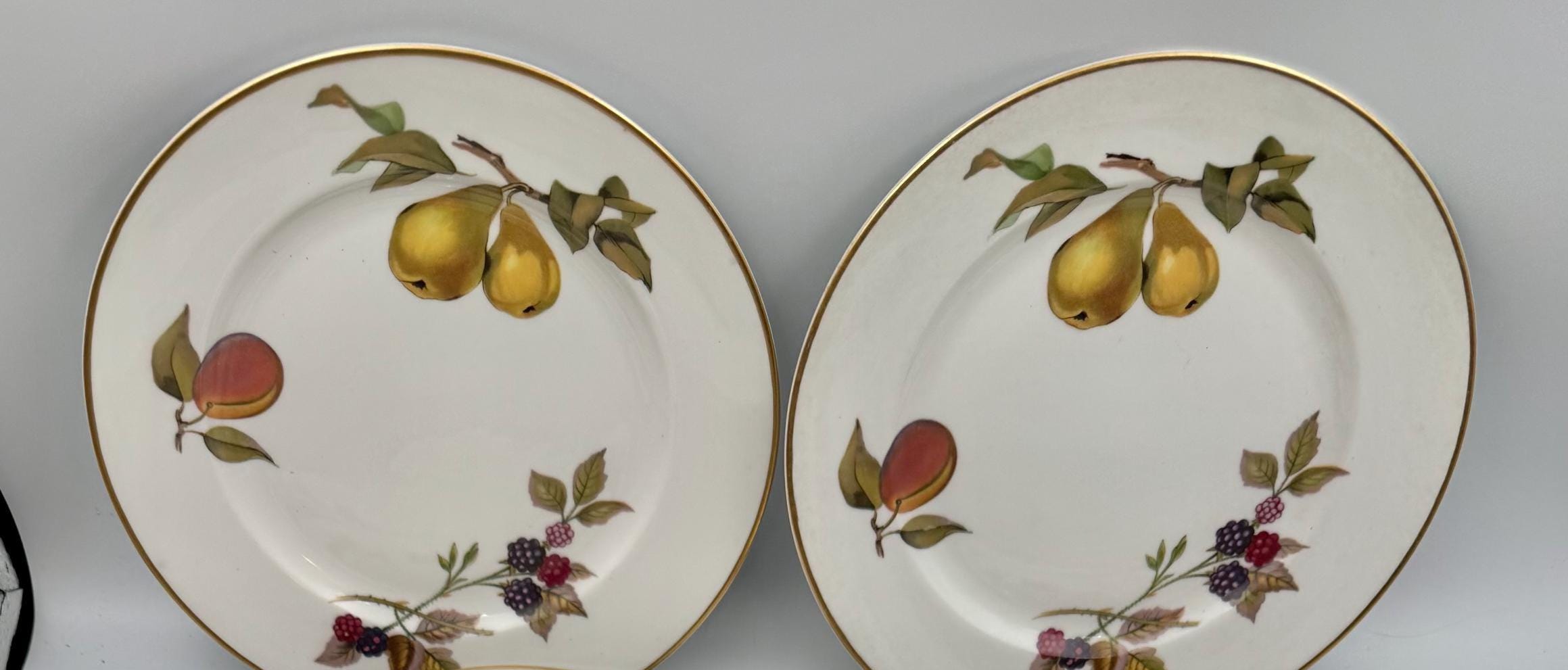 Royal Worcester Porcelain Dinner Set - Etsy