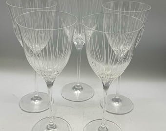 Set da 5 calici da acqua in cristallo Waterford Marquis con motivo a linee ondulate?