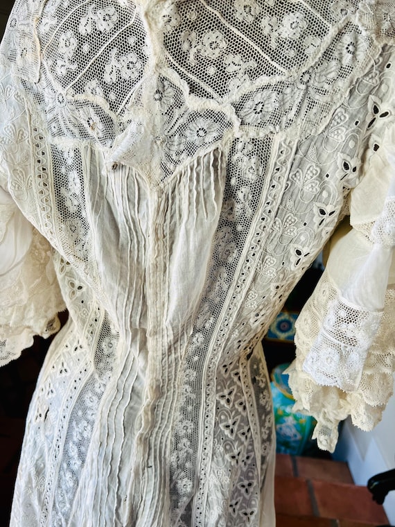 Lovely Antique Edwardian White Cotton Lawn lace R… - image 4