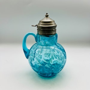 Beautiful Antique Hobbs Seaweed Daisy Blue Opalescent Glass Syrup Pitcher