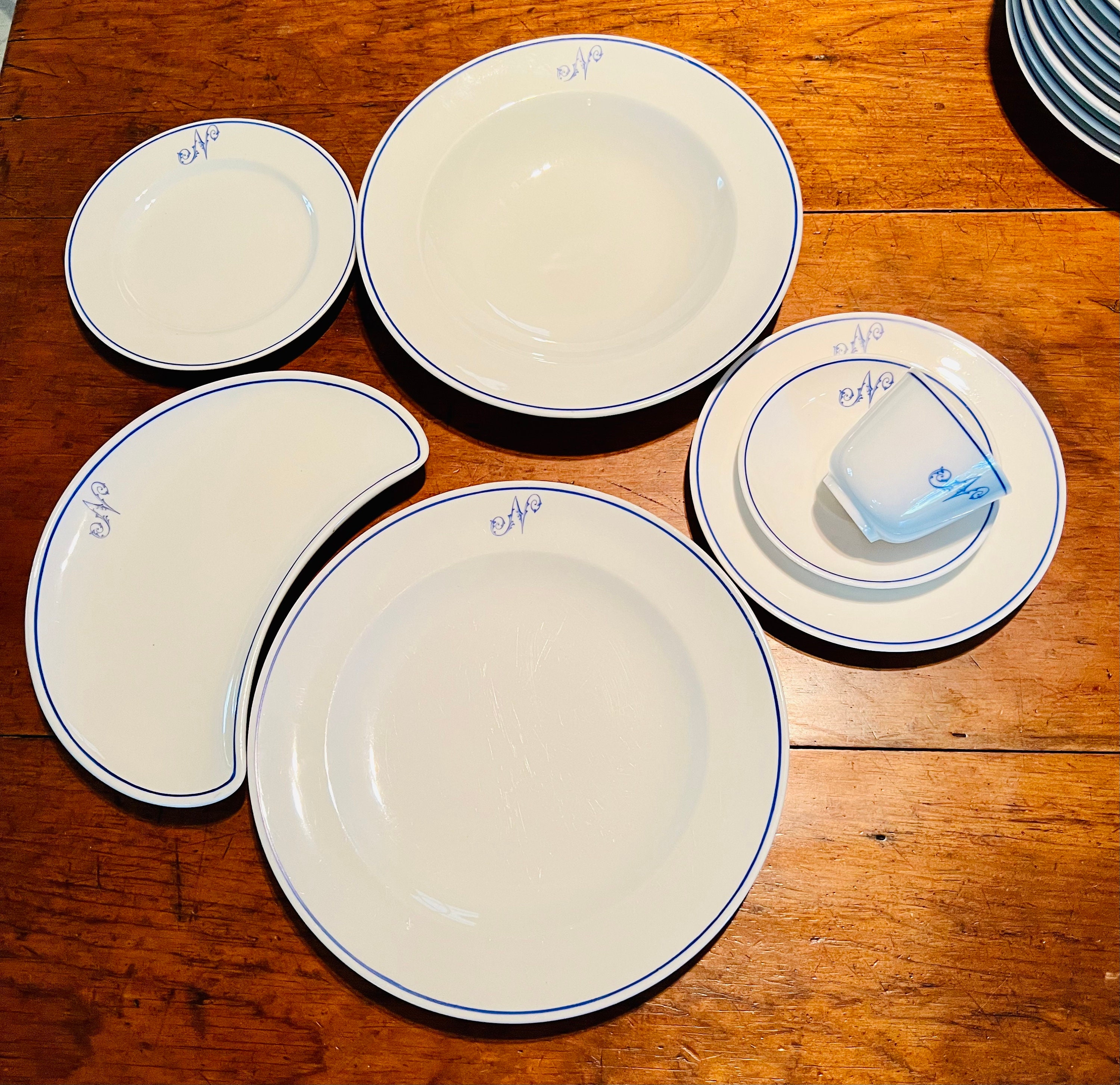 Antique Edwardian Royal Worcester White Porcelain 7 Pc Place Setting