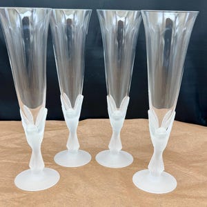 Set 4 Sasaki Wings Clear Frosted Glass Champagne Flutes