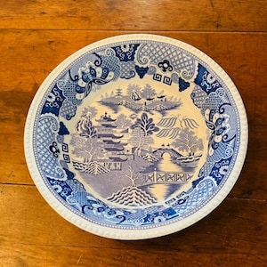 Antique English Pearlware Blue & White 13” Blue Willow Chinoiserie Bowl