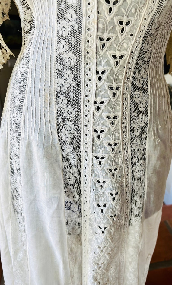 Lovely Antique Edwardian White Cotton Lawn lace R… - image 6