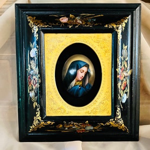 Vintage Victorian Madonna Plaque: Handpainted Floral Frame